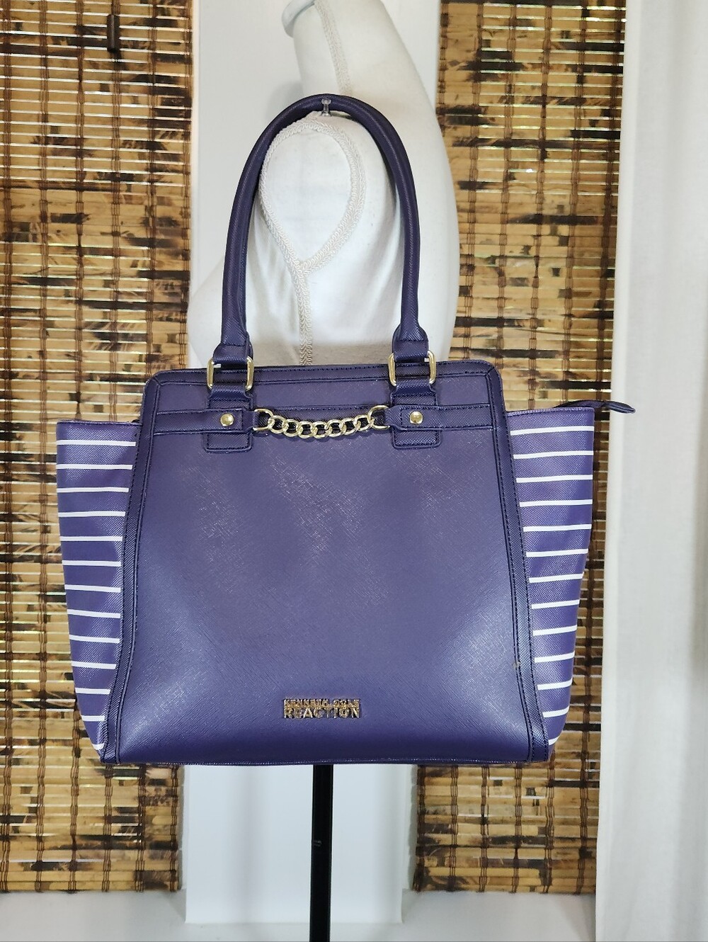Bold Design Meets Everyday Utility: The Kenneth Cole Reaction Satchel